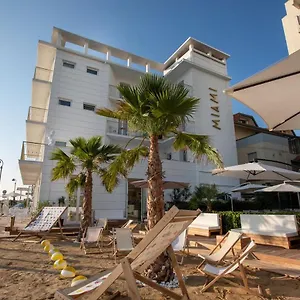 4* Hotel Miami Suite Hotel